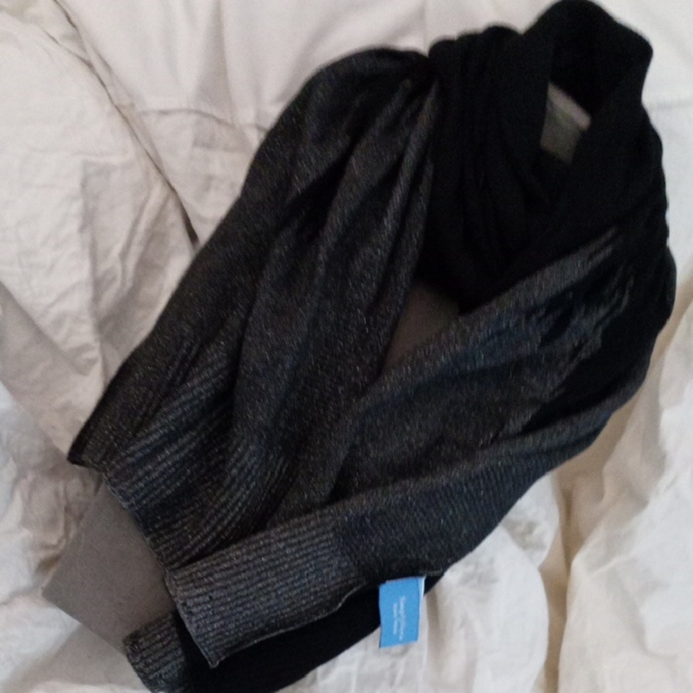Simply Vera Vera Wang Black and Gray Scarf